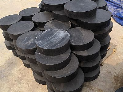 新乡县板式橡胶支座由若干层橡胶片与薄钢板经加压硫化